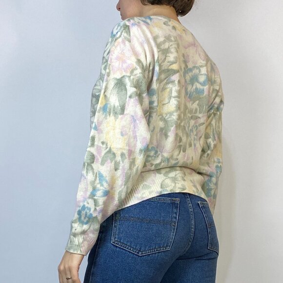 Vintage 1980s PASTEL Floral ANGORA Wool Sweater! Medium - Picture 2 of 9
